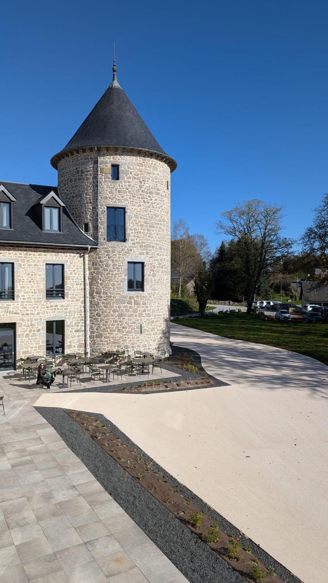 Chateau Du Theil Ussel  Buitenkant foto